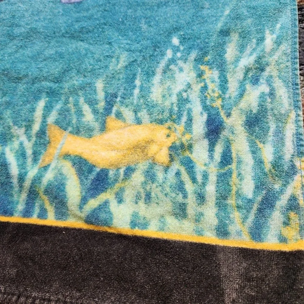 Manatees Zoo Souvenir Vintage Beach Towel Blue Yellow Fish 100% Cotton